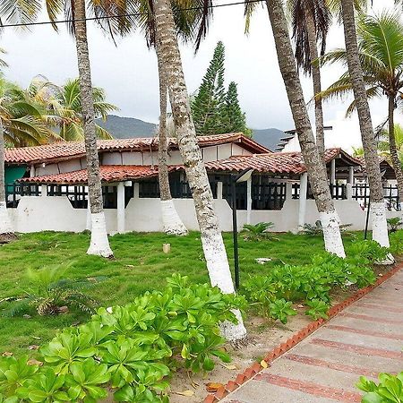 Hotel Golden Paradise Playa El Agua Exterior photo