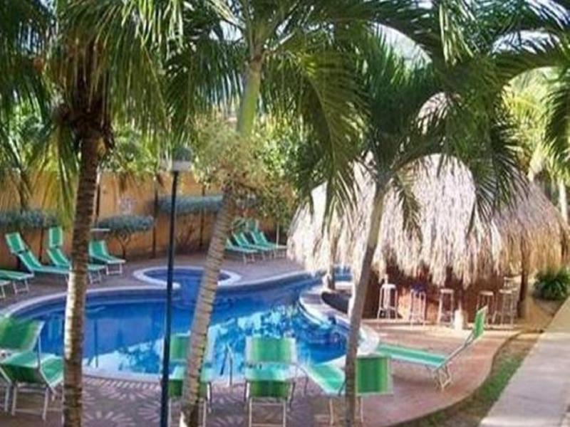 Hotel Golden Paradise Playa El Agua Exterior photo