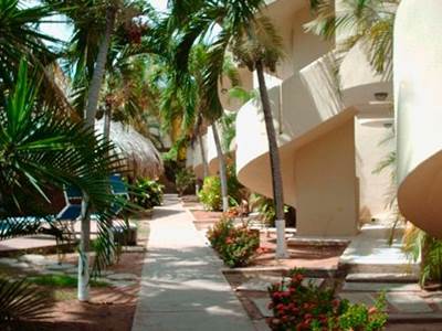 Hotel Golden Paradise Playa El Agua Exterior photo